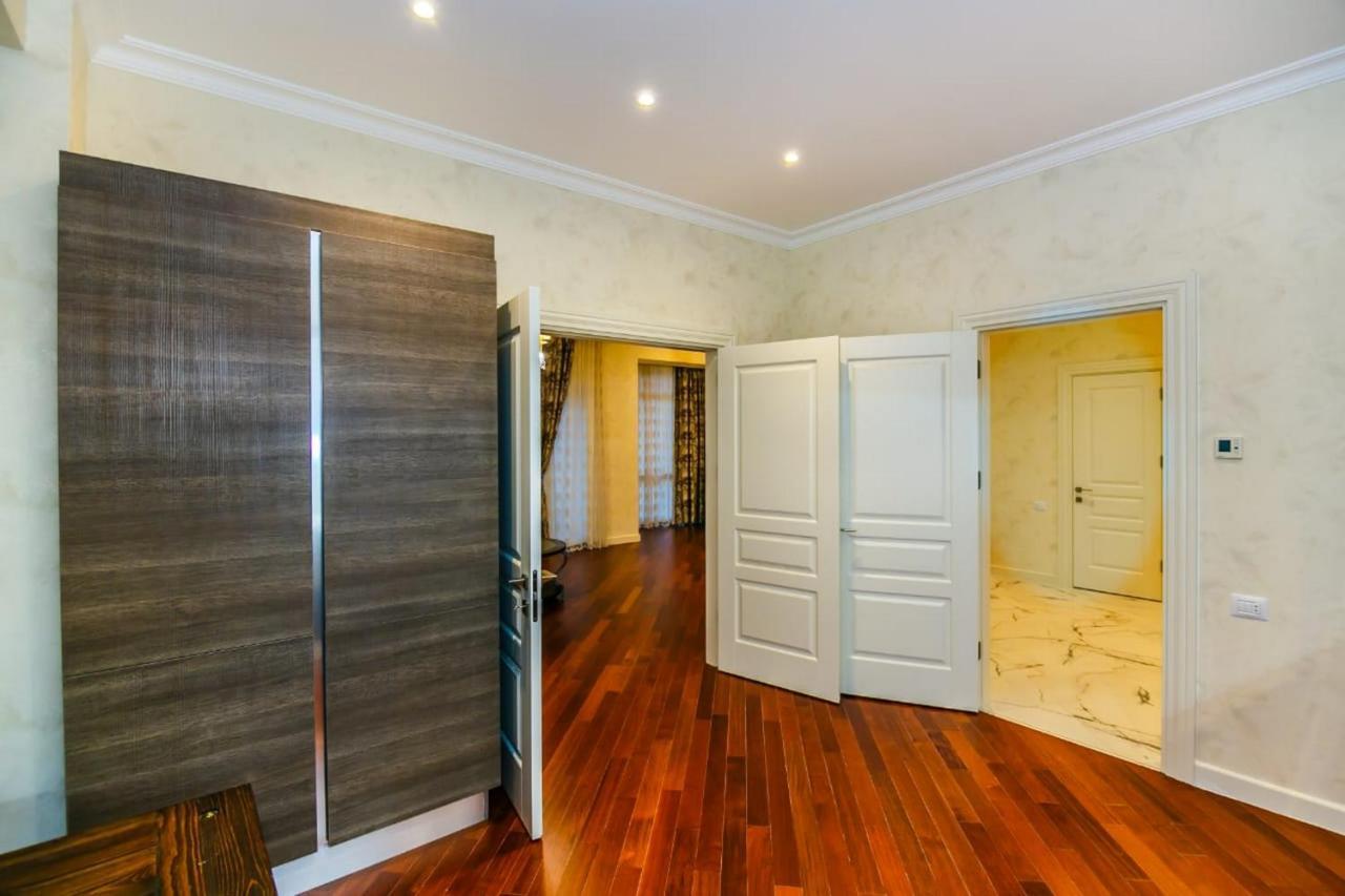Lux Family Apartment In City Center Bakoe Buitenkant foto