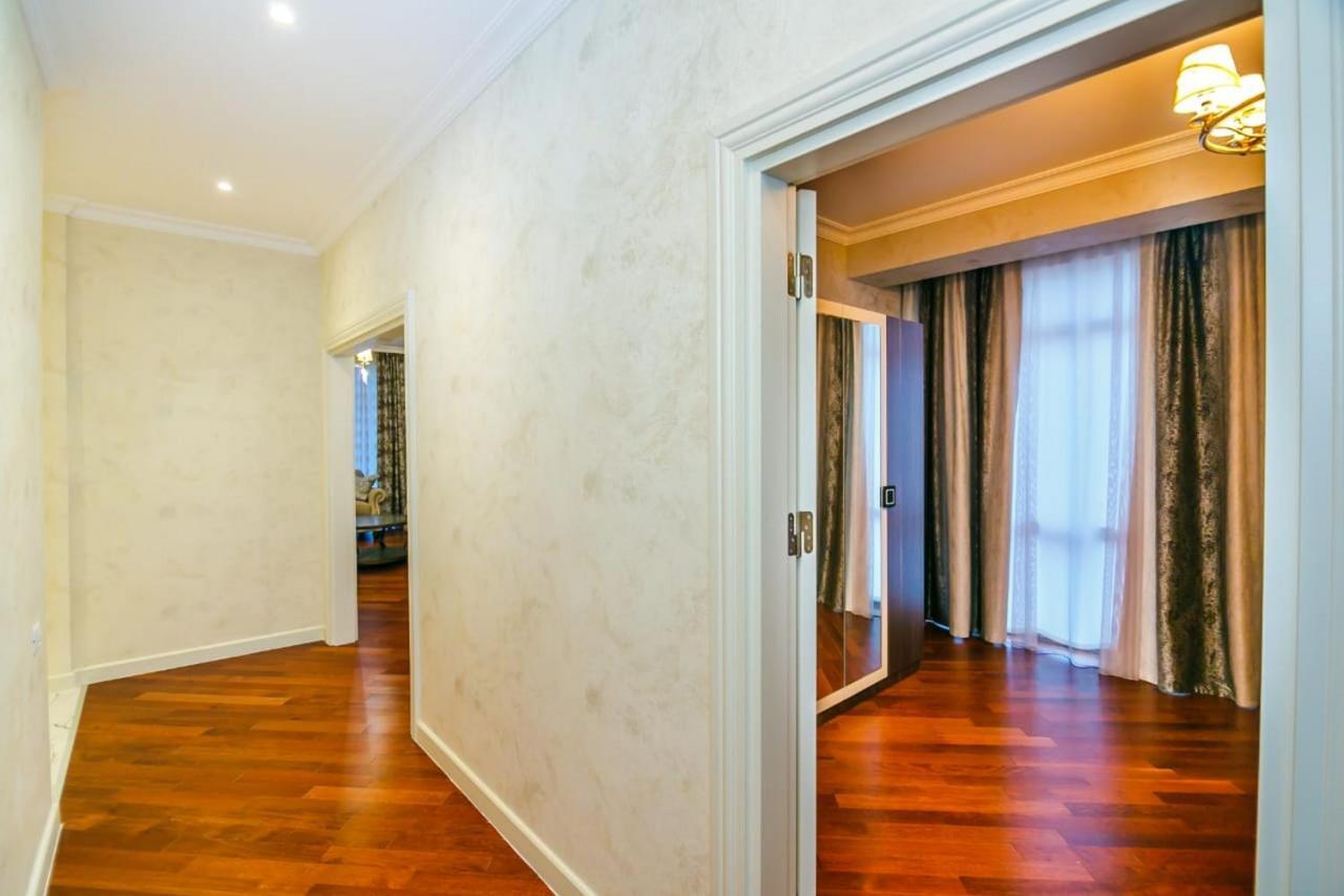 Lux Family Apartment In City Center Bakoe Buitenkant foto