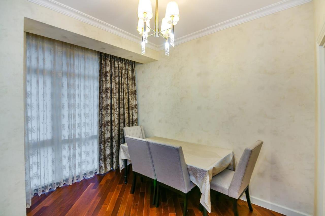 Lux Family Apartment In City Center Bakoe Buitenkant foto