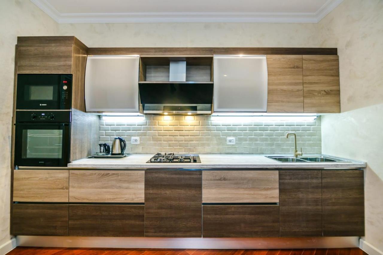 Lux Family Apartment In City Center Bakoe Buitenkant foto